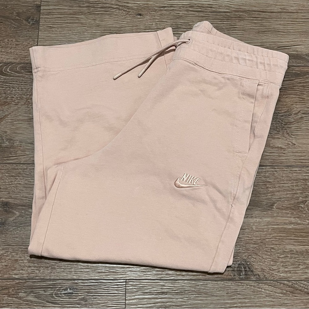 NIKE Cotton Peach Pink Cropped Wide Leg Sweatpants 🧡🌸